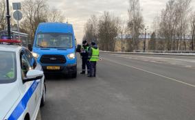 В Янино и Мурино проверили маршрутчиков и таксистов на соблюдение законодательства о перевозках пассажиров