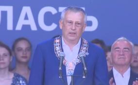 Александр Дрозденко: за год жители Ленобласти оказали помощь участникам СВО на миллиард рублей