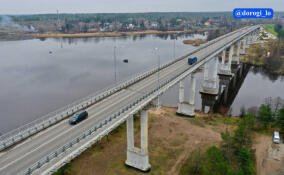 Дорожники уложат новый асфальт на мосту Дружбы в Выборгском районе