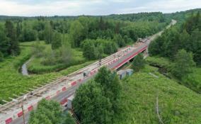 Дорожники Ленобласти отремонтировали левую половину моста через реку Веранду