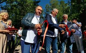 В Кургальском заказнике торжественно открыли новую экологическую тропу «Долина реки Выбья и Лужская Губа»