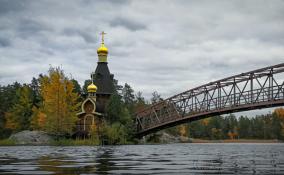 Злоумышленники подожгли храм Андрея Первозванного на Вуоксе